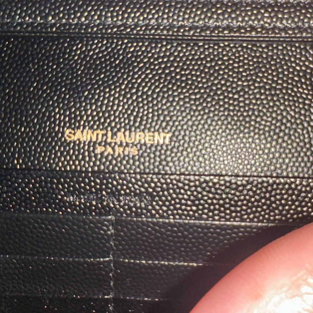 Saint Laurent
YSL Monogram Large Wallet on Chain in Grained Leather - Black - Picture 4 of 10
